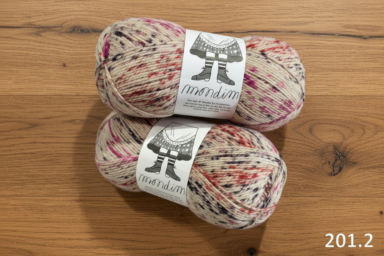 Mondim Sock yarn 100% Fine Portuguese Wool 100g 385m