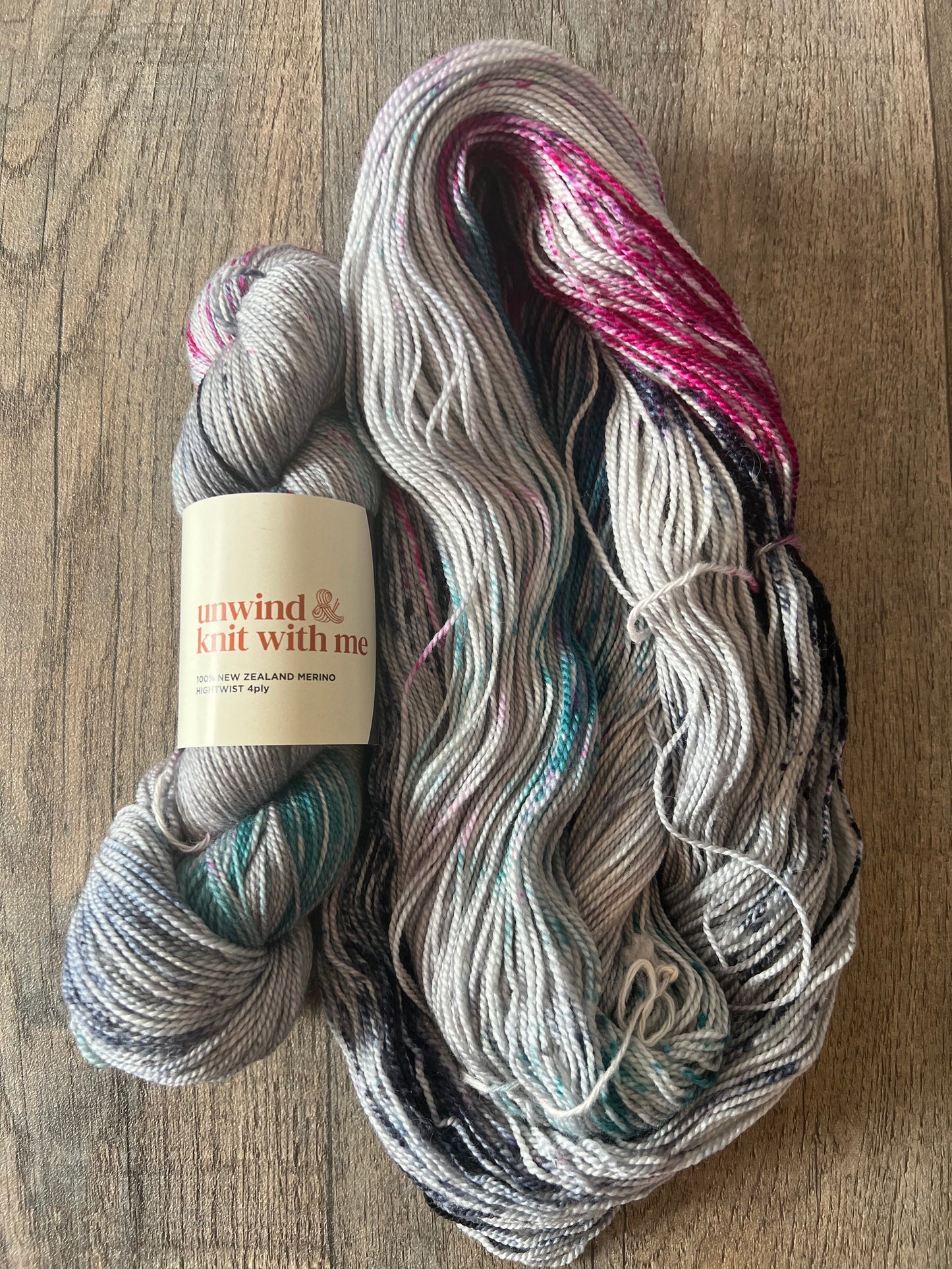 NEW ZEALAND MERINO 4ply High Twist fingering weight 100g 400 meters