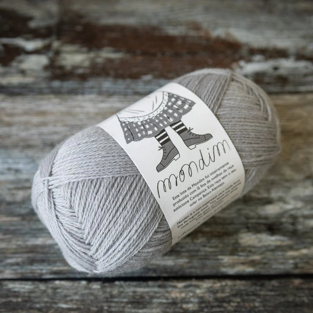 MONDIM non-superwash sock yarn - 100% fine portuguese wool 100g 385m