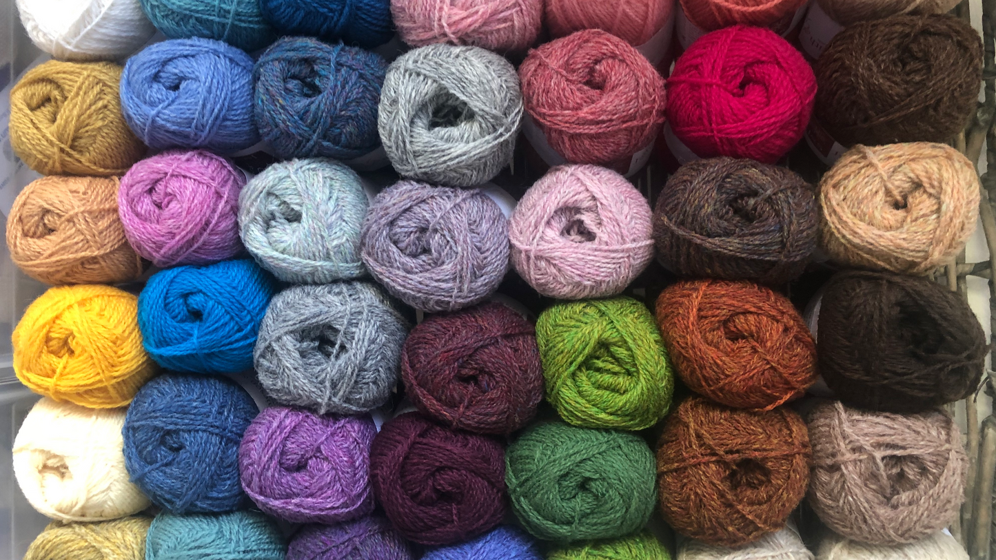 Jamieson & Smith 2ply Jumper Weight Yarn 25g Ball