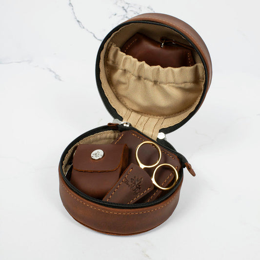 Thread & Maple In the Round Zip Case - Whiskey
